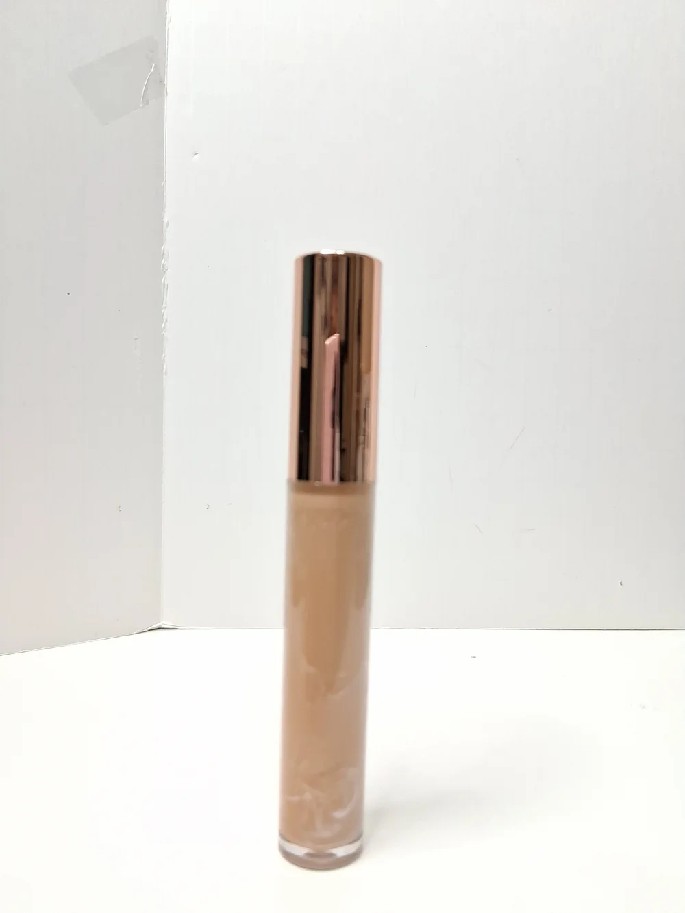 Pretty Vulgar Radiant Liquid Concealer - Under Cover 63- The Middle Ground